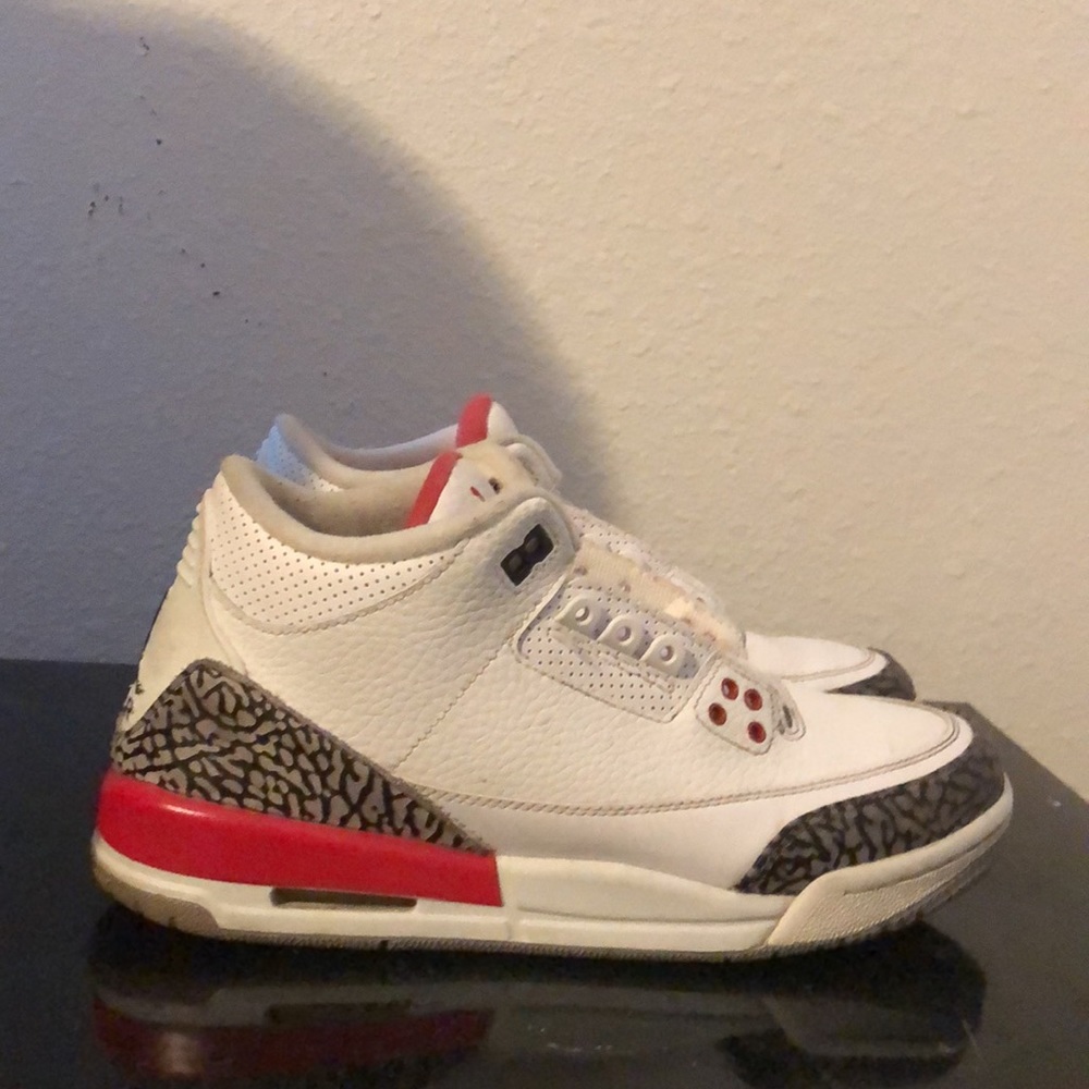 Jordan 3 - Picture 3 of 3